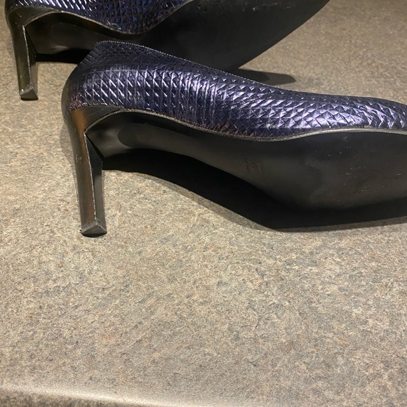 France Mode Blue Leather 3 inch heels - size 40EU. 9.5 US. - Picture 4 of 4